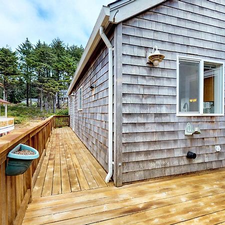 Beach House With A Park Линкольн-Сити Экстерьер фото
